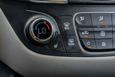 Used 2020 Chevrolet Equinox LT image 33
