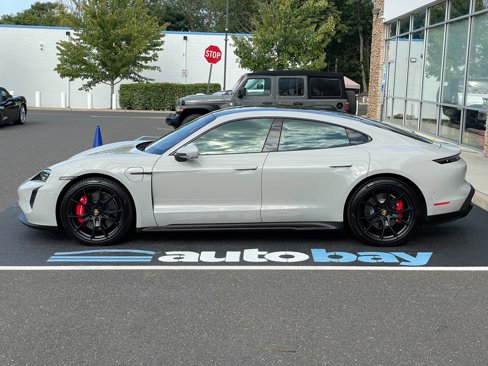 Used 2022 Porsche Taycan GTS image 16