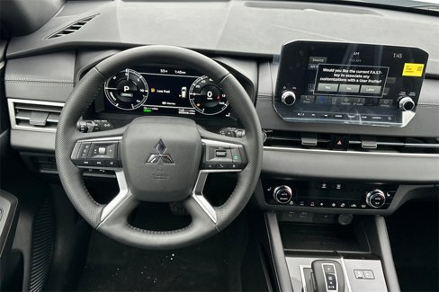 New 2025 Mitsubishi Outlander SEL image 12