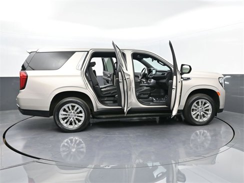 Used 2023 GMC Yukon SLT image 30