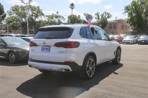 Used 2024 BMW X5 sDrive40i w/ Premium Package image 10
