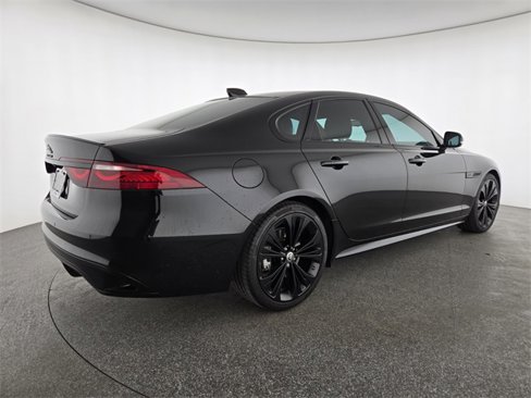 Certified 2024 Jaguar XF R-Dynamic SE image 2