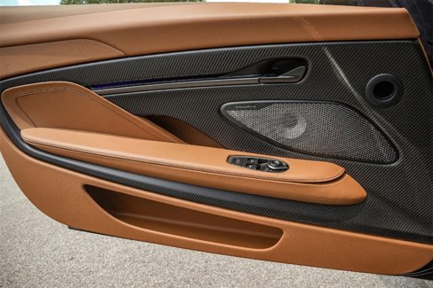 New 2025 Aston Martin Vanquish Coupe image 31
