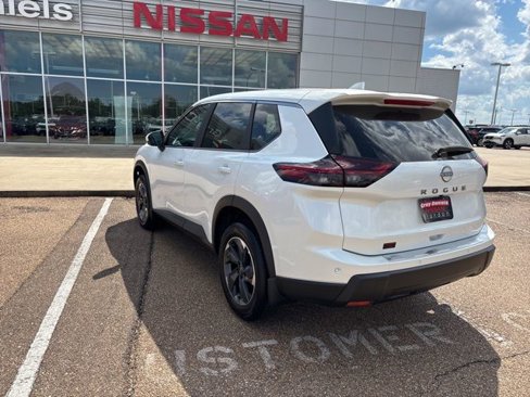 New 2026 Nissan Rogue SV image 2