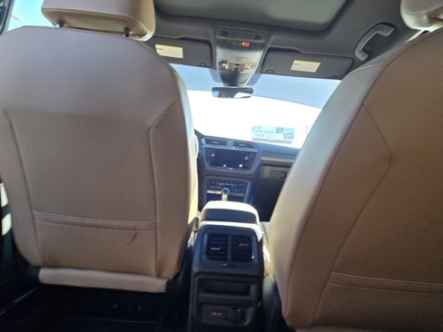 Used 2024 Volkswagen Tiguan SE R-Line image 17