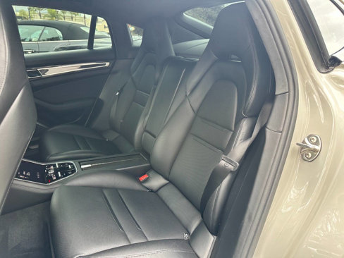 Used 2018 Porsche Panamera Turbo image 35
