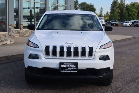 Used 2017 Jeep Cherokee Sport image 11