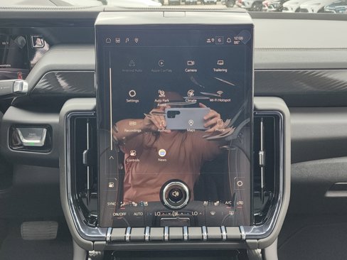 New 2026 GMC Yukon AT4 w/ AT4 Premium Package image 29