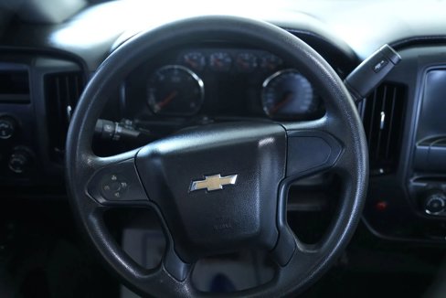 Used 2018 Chevrolet Silverado 1500 W/T w/ Trailering Package image 9