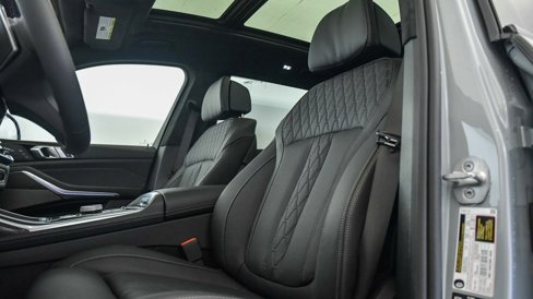New 2026 BMW X7 M60i image 24