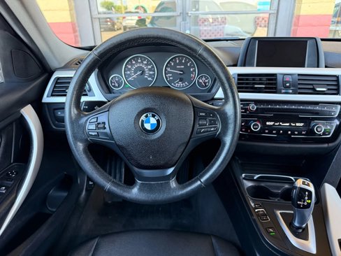 Used 2017 BMW 320i Sedan image 29