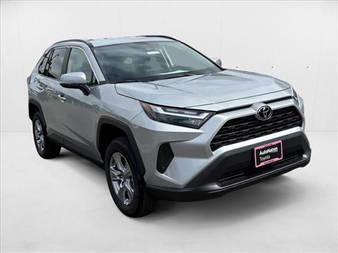 New 2025 Toyota RAV4 XLE image 3
