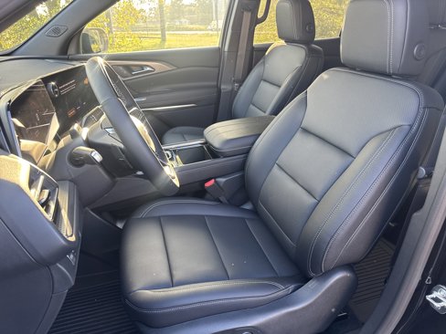 New 2026 Chevrolet Traverse LT w/ Enhanced Driving Package image 7