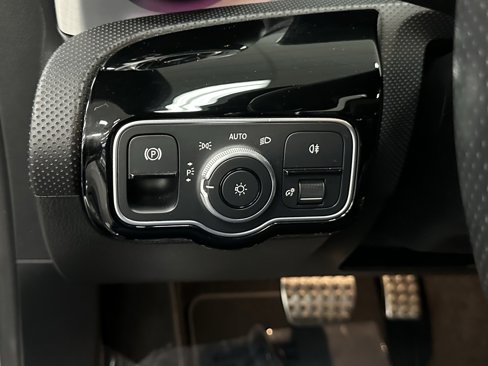 Certified 2025 Mercedes-Benz CLA 35 AMG 4MATIC image 24