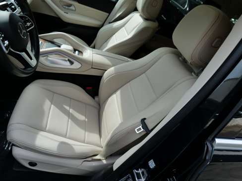 Used 2022 Mercedes-Benz GLS 450 4MATIC image 16