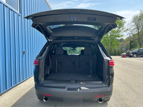 Used 2022 Chevrolet Traverse LT image 15