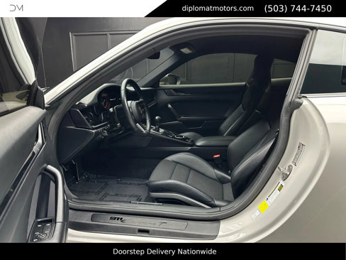Used 2024 Porsche 911 Carrera T w/ Sportdesign Package image 19