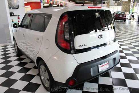 Used 2015 Kia Soul + image 7