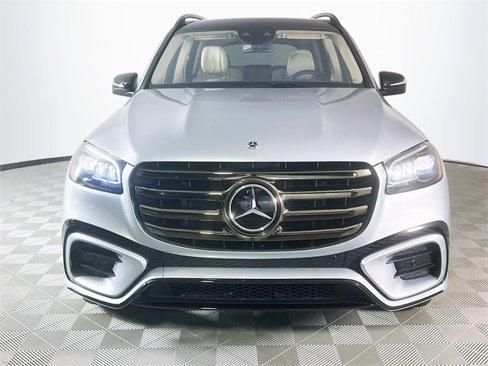 New 2026 Mercedes-Benz GLS 580 4MATIC image 2