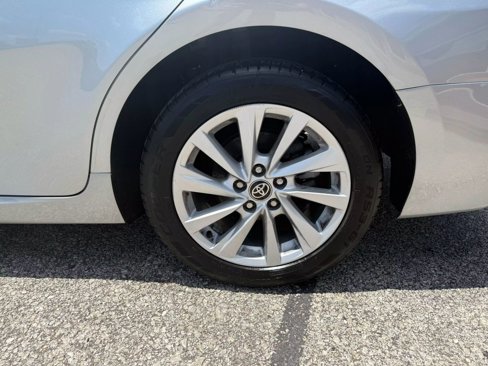 Used 2022 Toyota Camry LE image 24