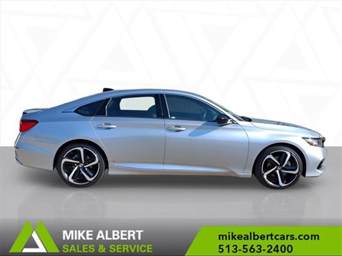 Used 2022 Honda Accord Sport image 3
