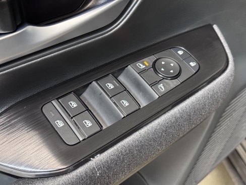 New 2026 Nissan Kicks SV w/ Cold Weather Package image 9