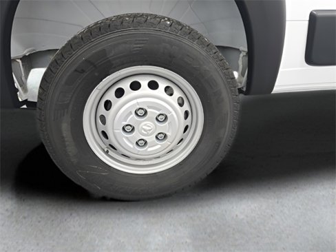 Used 2025 RAM ProMaster 2500 w/ Convenience Group image 29