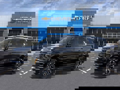 New 2025 Chevrolet Suburban High Country image 2