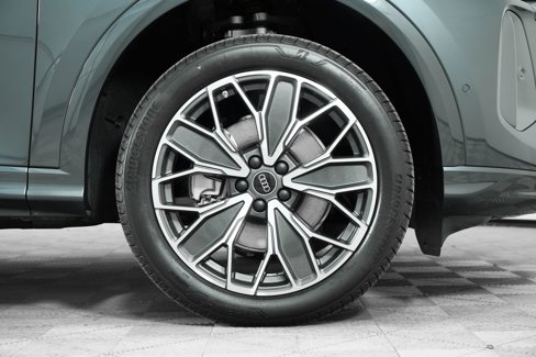 New 2025 Audi Q5 Premium Plus image 9