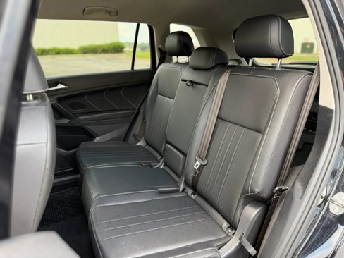 Used 2022 Volkswagen Tiguan SE image 26