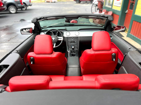 Used 2006 Ford Mustang GT Premium image 25