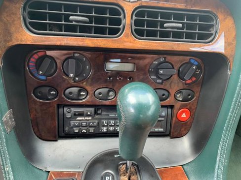 Used 1997 Aston Martin DB7 Volante image 9