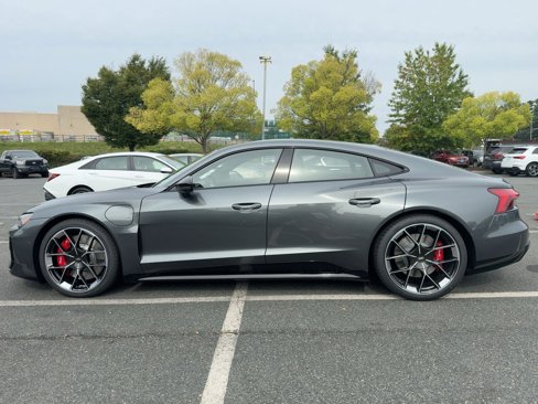 New 2026 Audi RS e-tron GT performance image 2
