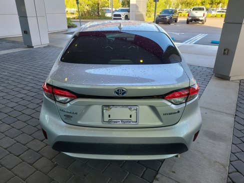 Used 2022 Toyota Corolla LE image 5