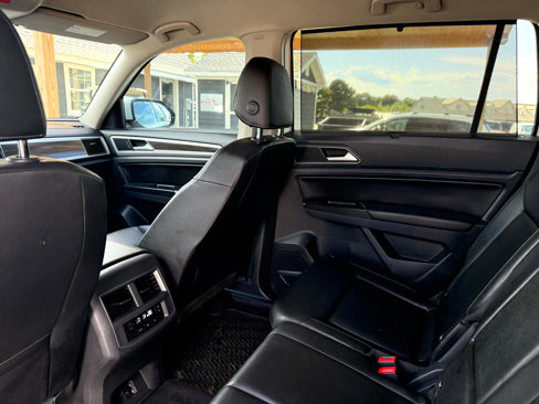 Used 2018 Volkswagen Atlas SE w/ R-Line Package image 50