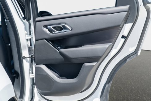 New 2026 Land Rover Range Rover Velar Dynamic SE image 22