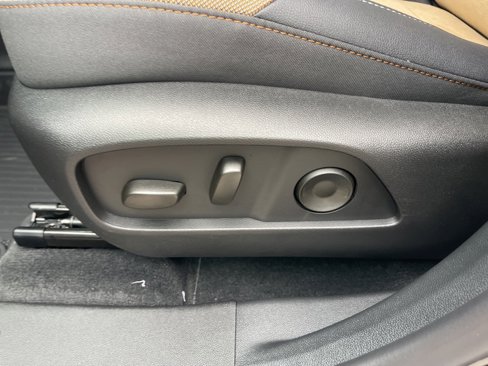 New 2026 Chevrolet Equinox ACTIV w/ LPO, Floor Liner Package image 18