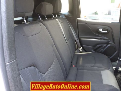 Used 2020 Jeep Renegade Altitude image 34