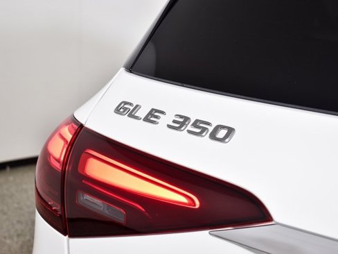 Certified 2024 Mercedes-Benz GLE 350 4MATIC image 9