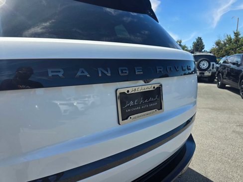 New 2025 Land Rover Range Rover Long Wheelbase SE image 16