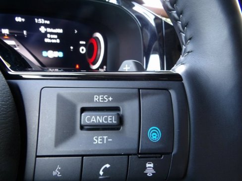 Certified 2023 Nissan Pathfinder Platinum image 49