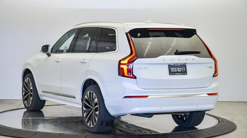 New 2025 Volvo XC90 T8 Plus w/ Protection Package Premier image 2