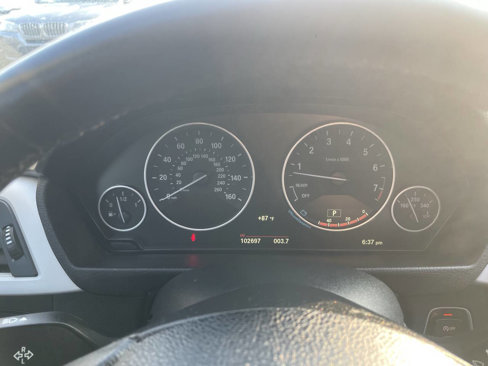 Used 2018 BMW 320i xDrive Sedan image 24