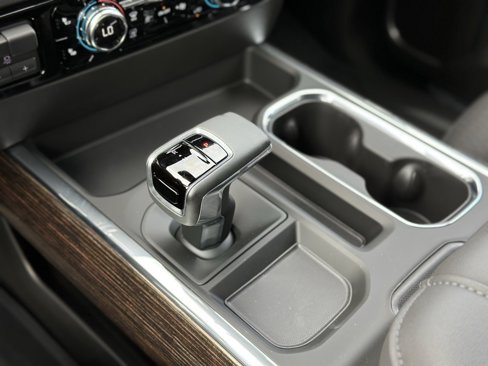 New 2026 GMC Sierra 1500 Elevation image 19