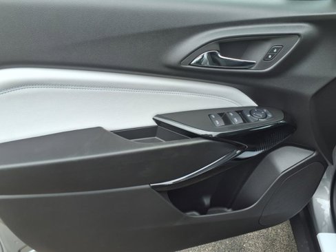 New 2025 Chevrolet Trax LT w/ Driver Confidence Package image 8