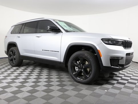 New 2025 Jeep Grand Cherokee L Limited w/ Black Appearance Package image 3