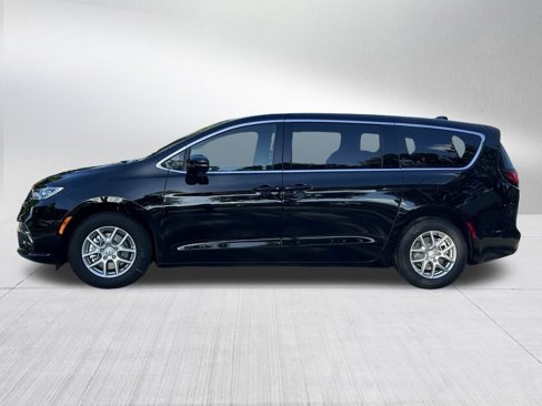New 2025 Chrysler Pacifica Select image 8
