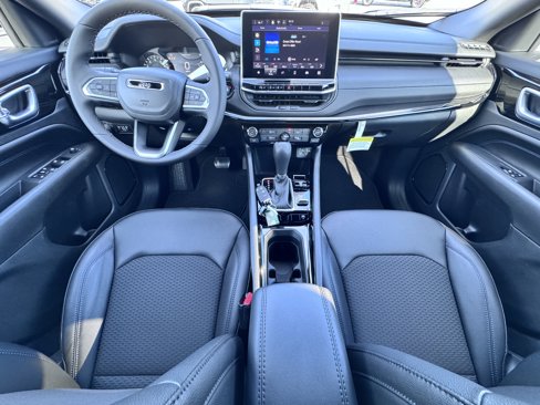 New 2026 Jeep Compass Latitude image 21