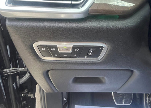 Used 2021 BMW X5 M50i w/ Executive Package image 26