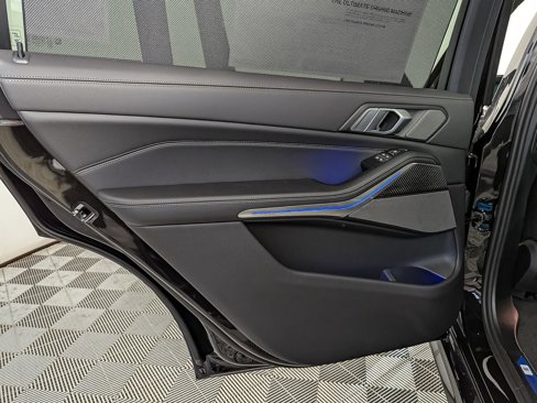 New 2026 BMW X7 M60i image 31